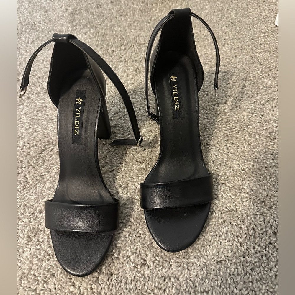 Yildiz black high heels size 38 or 7.5 highest 4 inches